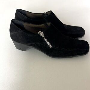 Aquatalia Suede Booties Shoes Zip Side in Black Made in Italy Minimalist Size 9